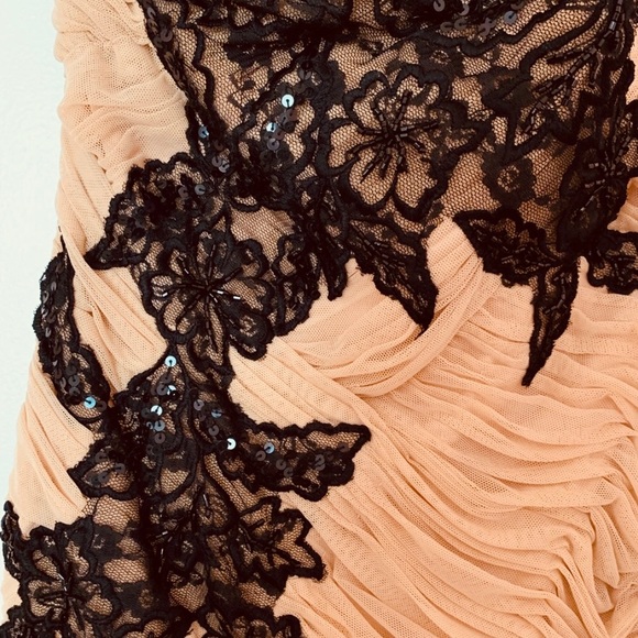 Special occasion/cocktail dress- one shoulder with beautiful lace-sequin detail - Picture 6 of 11